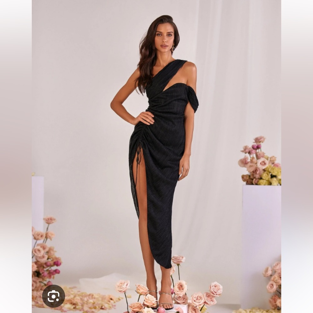 Alamour the label black dress